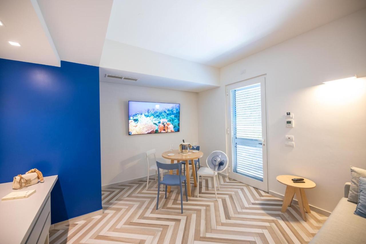 Amarina Suite Emotion Marina di Pietrasanta Ngoại thất bức ảnh